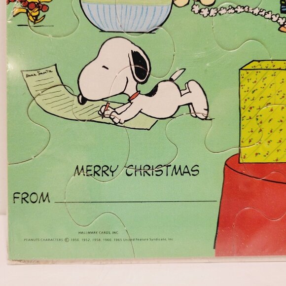 Vintage Hallmark Christmas Puzzle Greeting Card Featuring Peanuts Characters - Picture 2 of 7